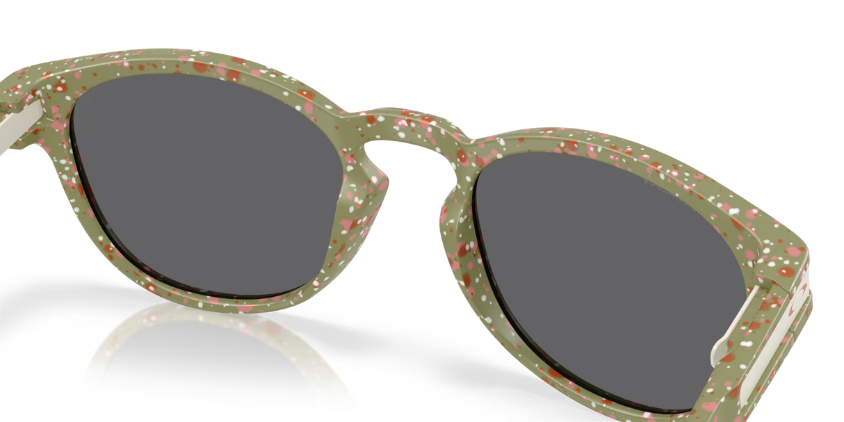 Oakley Latch - Matte Fern Terrazzo Frame with Prizm Black Lens