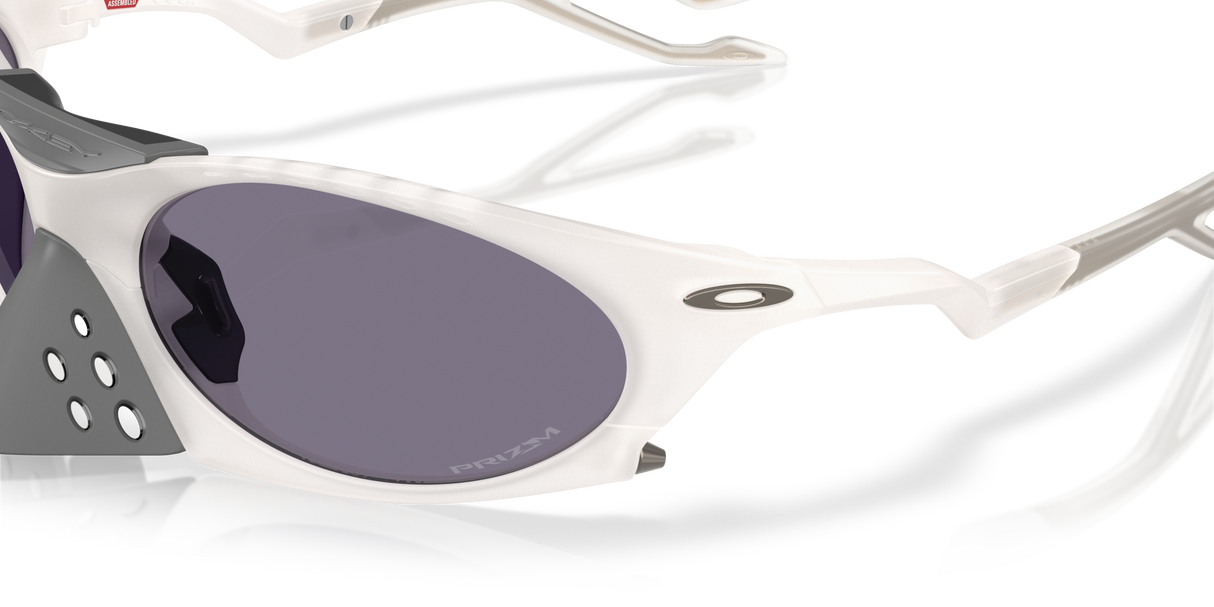 Oakley Plantaris - Matte Vapor Frame with Prizm Grey Lens