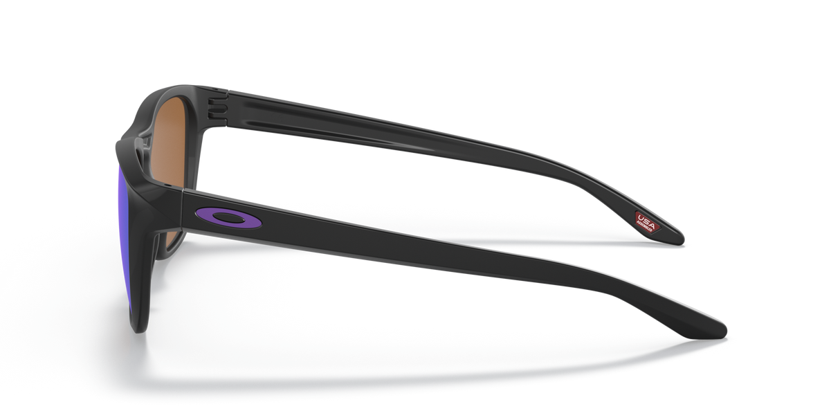 Oakley Manorburn - Matte Black Frame with Prizm Violet Lens