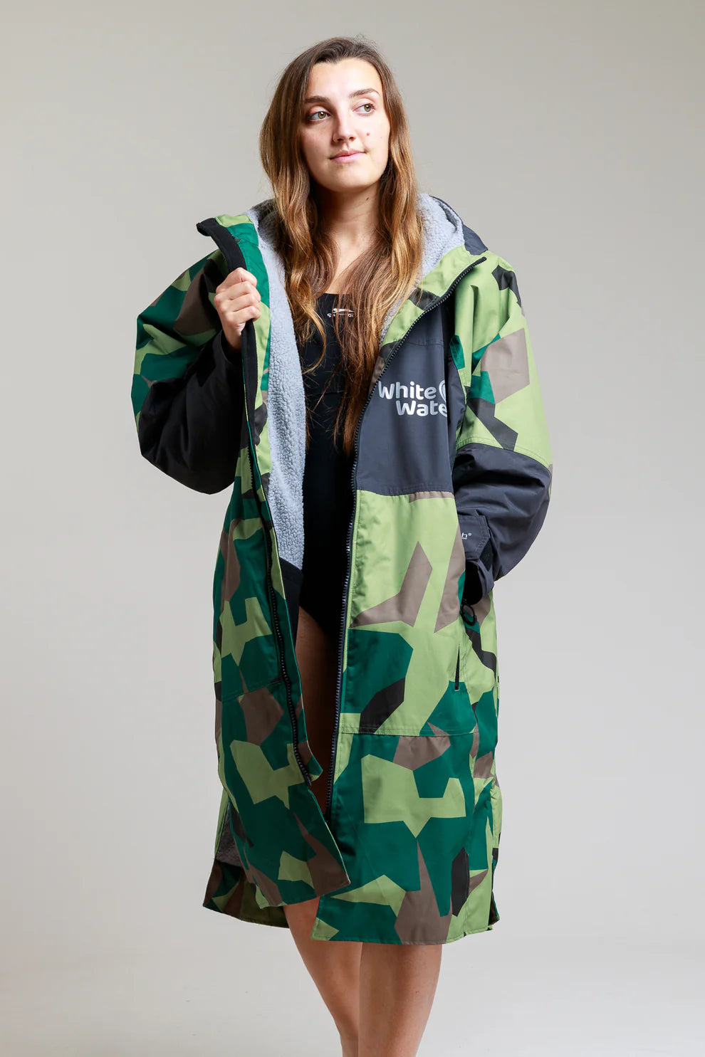 White Water Hard Shell Changing Robe - Camo