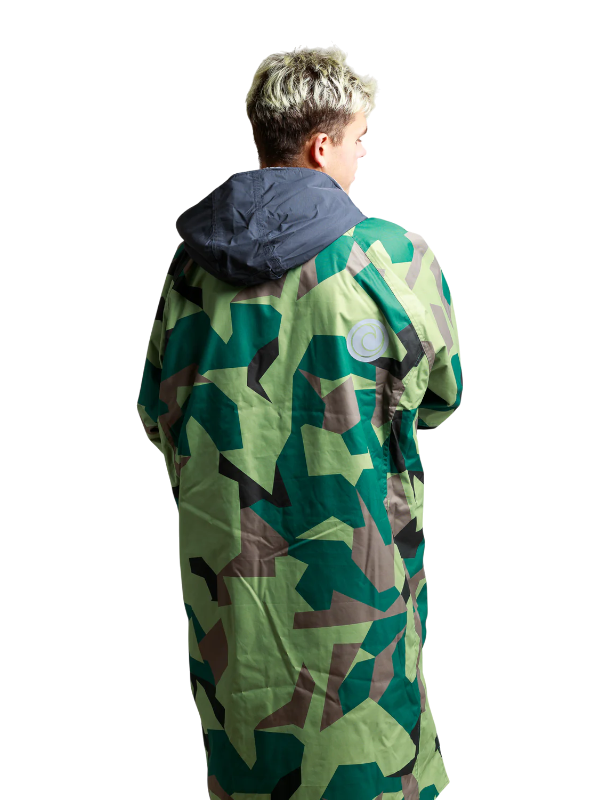 White Water Hard Shell Changing Robe - Camo