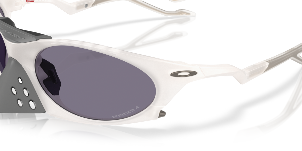 Oakley Plantaris - Matte Vapor Frame with Prizm Grey Lens