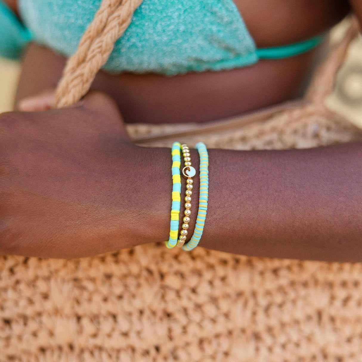 Pura Vida Sunbleached Aqua Seascape Vinyl Disc Stretch Bracelet
