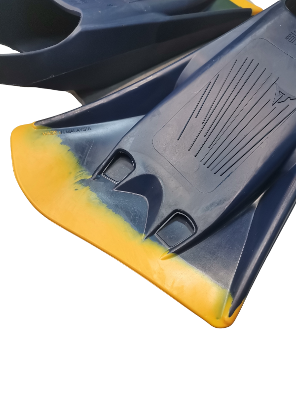 GT Classic Model Bodyboards Fins - Navy/Yellow