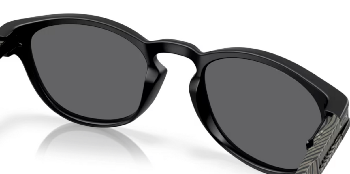 Oakley Latch - Matte Black Frame with Prizm Black Polarized Lens