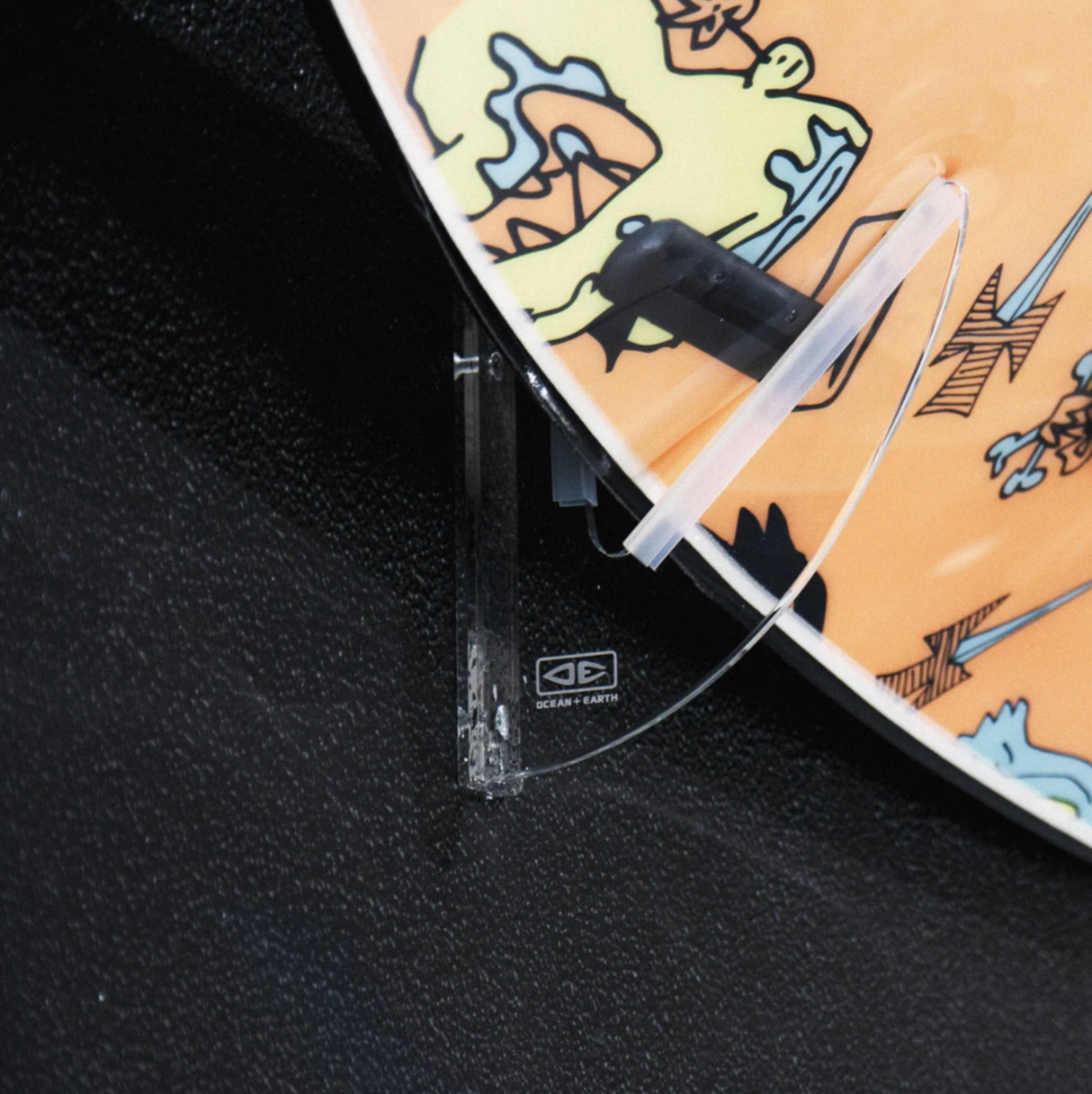 Ocean & Earth Invisible Wall Rack