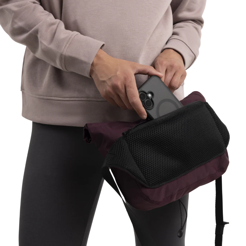 Red Paddle Co Lightweight Waterproof Crossbody Bag 7L