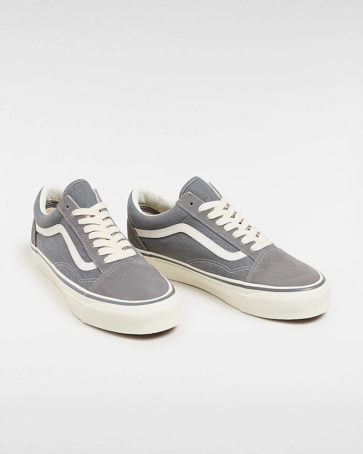 Old skool vans grey and white sales